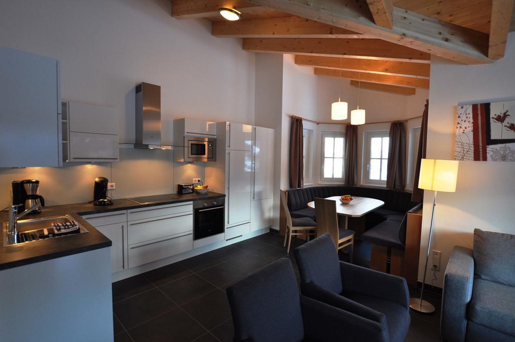 Chalet An Der Piste Капрун Екстериор снимка